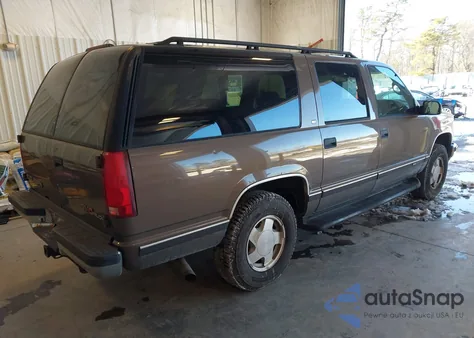 1997 GMC Suburban 1500 Slt Cmi z USA, uszkodzony, nr VIN 3GKFK16R1VG524703